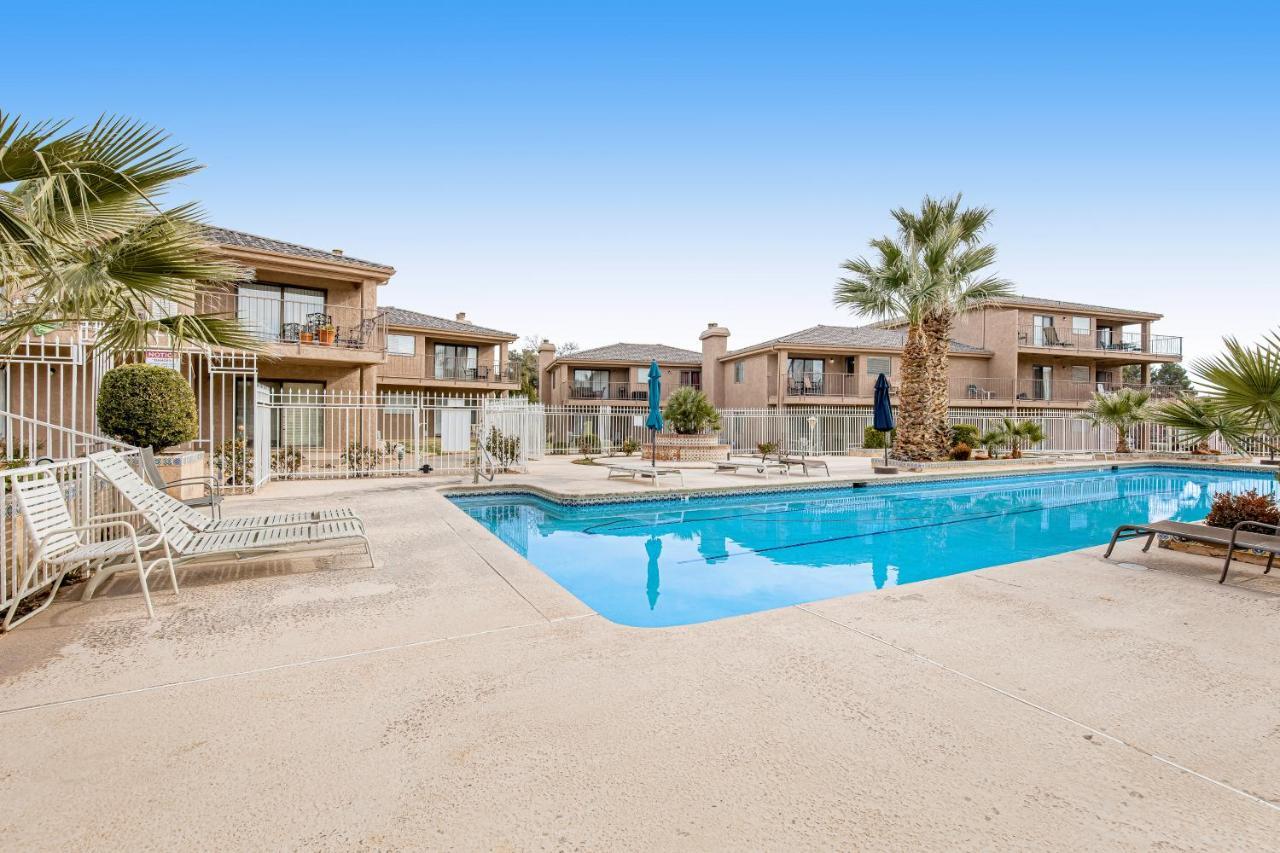 Penthouse At The Village St. George Bagian luar foto